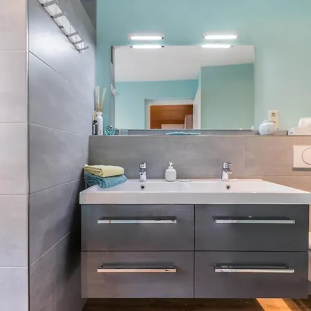 Gaestehaus Zwischen Und Wald Schiedenhohlweg